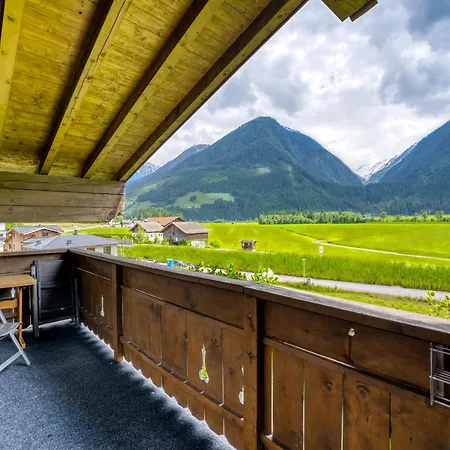 Apartmán In Neukirchen With Mountain Views, Cleaning Included *