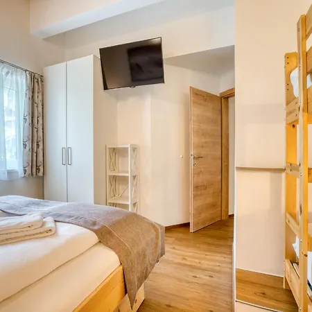 Flat In Neukirchen With National Park Card, Cleaning Included Apartment *