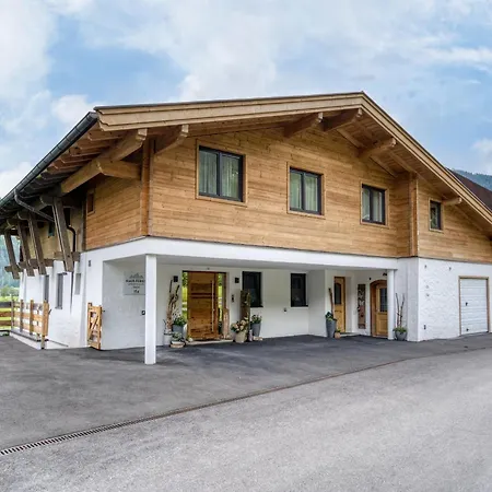 Apartment Flat In Neukirchen With National Park Card, Cleaning Included *